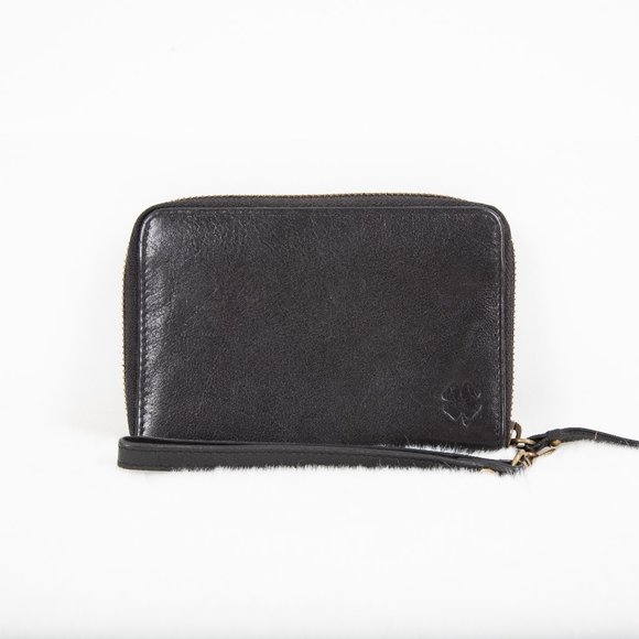 Lucky Brand Handbags - EUC Lucky Brand Leather Wristlet Wallet